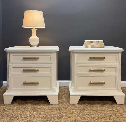 Bassett Furniture Nightstand Set of 2 | Professionally Restored | Alabaster Finish | Champagne Bronze Hardware